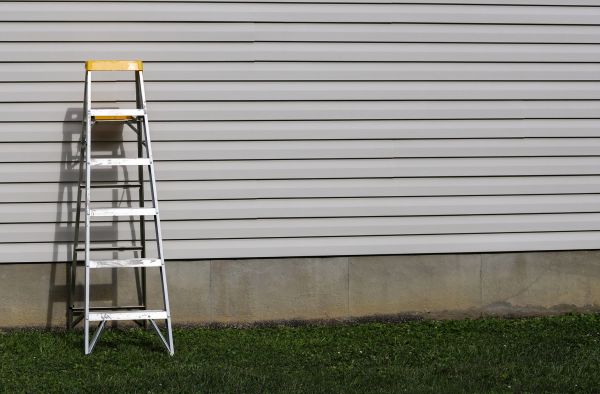 Cost of Siding Service in Vista
