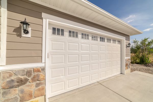 Garage Siding Repair in Vista