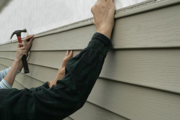 Insulated Siding Installation in Vista