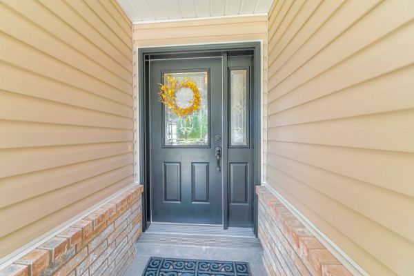 Siding Panel Repair in Vista