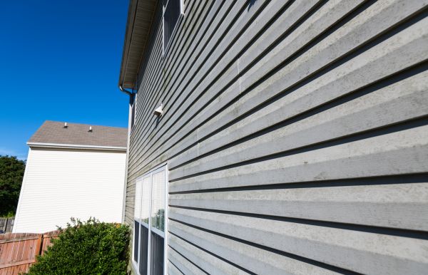 Vinyl Siding Panel Replacement in Vista